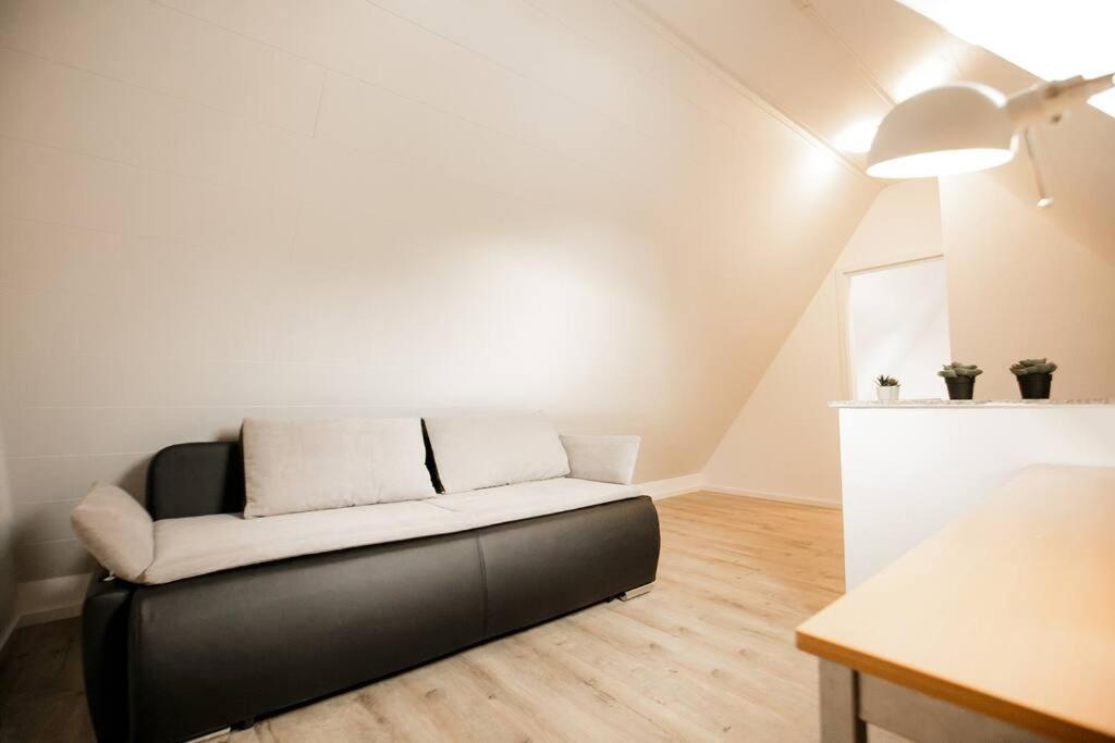 Bonquartier - House - Garden - Forest - Top Road Connection Siegburg Exteriör bild
